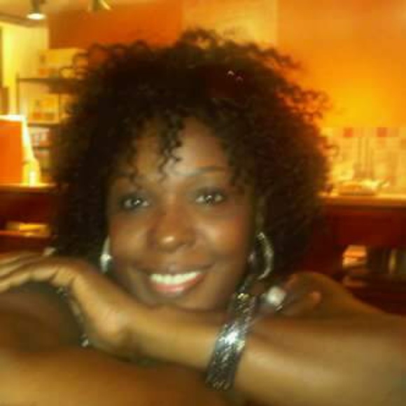 Meet your Posher, Tonya - Picture 1 of 1